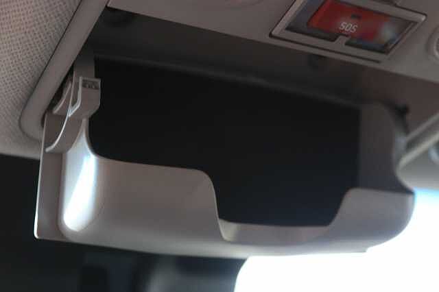 Hyundai KONA 39kWh SE Connect Auto 5dr (10.5kW Charger) Black