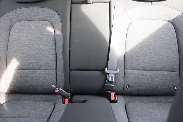 Hyundai KONA 39kWh SE Connect Auto 5dr (10.5kW Charger) Black