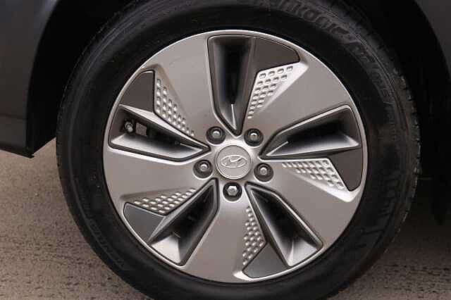 Hyundai KONA 64kWh Premium Auto 5dr (7kW Charger) Grey