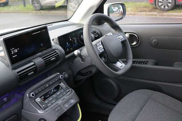 Hyundai INSTER Long Range 49kWh Cross Auto 5dr