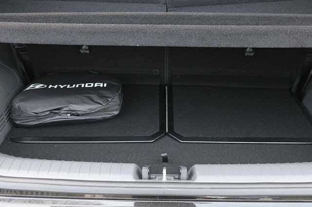 Hyundai INSTER Long Range 49kWh Cross Auto 5dr