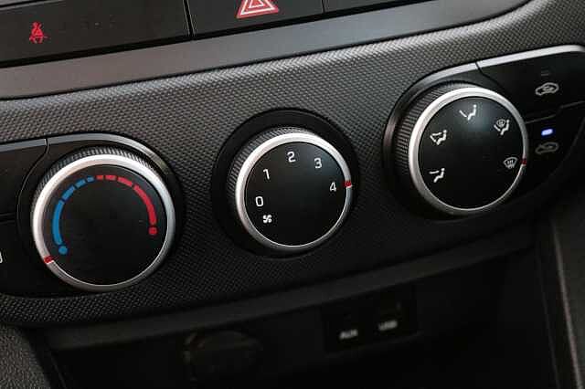 Hyundai I10 1.0 SE Euro 6 5dr Blue