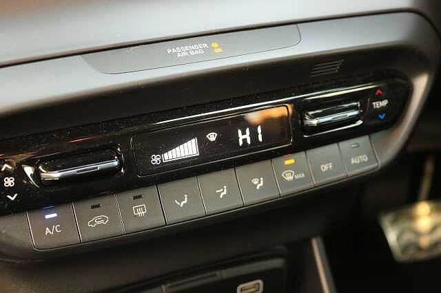 Hyundai BAYON 1.0 T-GDi Premium DCT Euro 6 (s/s) 5dr White