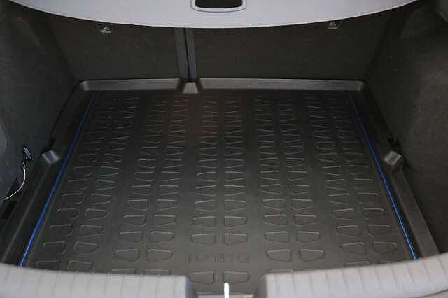 Hyundai IONIQ 1.6 h-GDi Premium DCT Euro 6 (s/s) 5dr Black