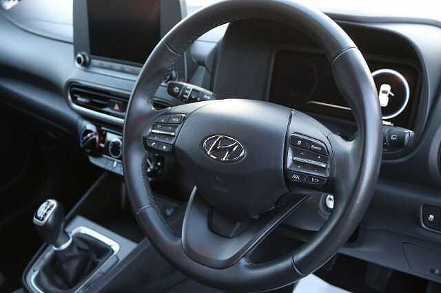 Hyundai KONA 1.0 T-GDi MHEV SE Connect Euro 6 (s/s) 5dr Red
