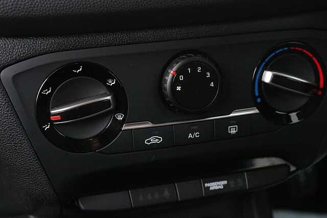 Hyundai i20 1.2 Play Euro 6 (s/s) 5dr