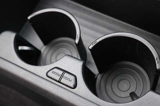 Hyundai KONA 1.6 GDi Hybrid Advance 5dr DCT White