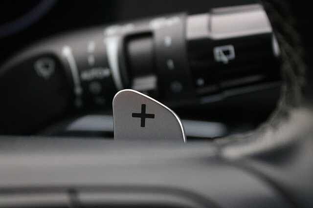 Hyundai KONA 1.6 GDi Hybrid Advance 5dr DCT White