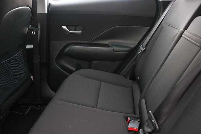 Hyundai KONA 1.6 GDi Hybrid Advance 5dr DCT White