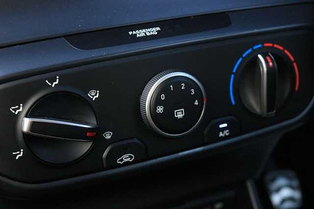 Hyundai BAYON 1.0 T-GDi MHEV SE Connect Euro 6 (s/s) 5dr Blue