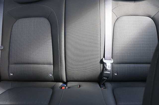 Hyundai KONA 1.6 GDi Hybrid SE Connect 5dr DCT Black