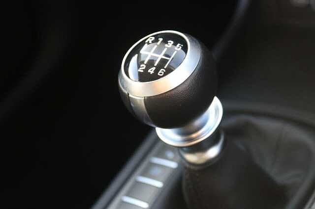 Hyundai KONA 1.0T Advance 5dr Green