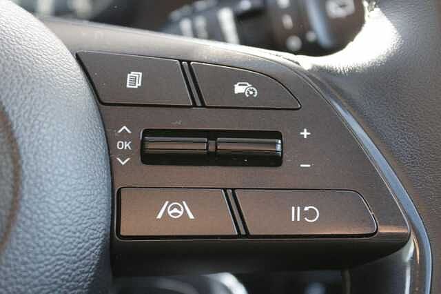 Hyundai I20 1.0T GDi 48V MHD SE Connect 5dr White