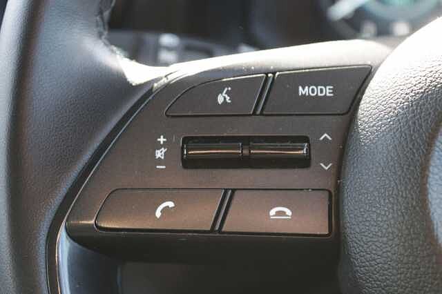 Hyundai I20 1.0T GDi 48V MHD SE Connect 5dr White