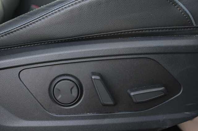 Hyundai TUCSON 1.6 TGDi Hybrid 230 Ultimate 5dr 2WD Auto White