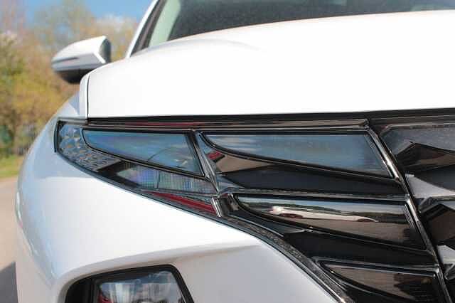 Hyundai TUCSON 1.6 TGDi Hybrid 230 Ultimate 5dr 2WD Auto White