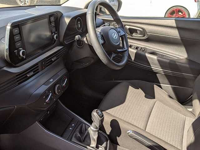 Hyundai I20 1.0T GDi 48V MHD SE Connect 5dr White