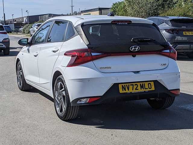 Hyundai I20 1.0T GDi 48V MHD SE Connect 5dr White