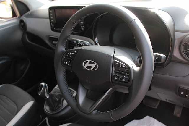 Hyundai i10 1.0 [63] Advance 5dr Auto [Nav]