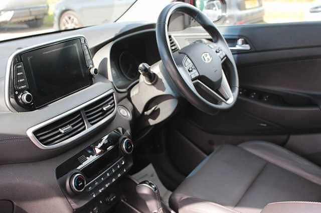Hyundai TUCSON 2.0 CRDi 48V MHD Premium 5dr 4WD DCT