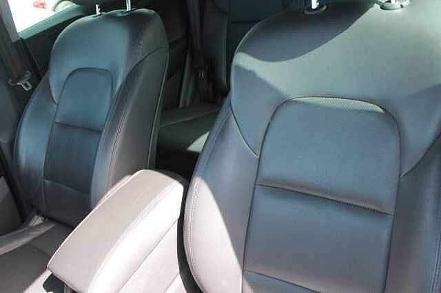 Hyundai TUCSON 2.0 CRDi 48V MHD Premium 5dr 4WD DCT