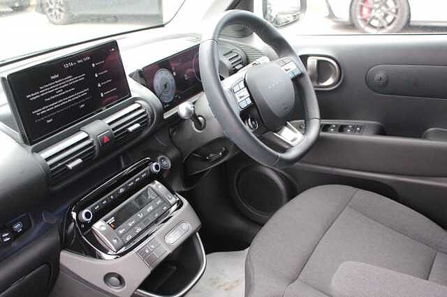 Hyundai INSTER 85kW 02 49kWh 5dr Auto Beige