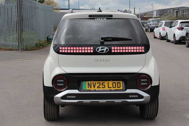 Hyundai INSTER 85kW 02 49kWh 5dr Auto Beige