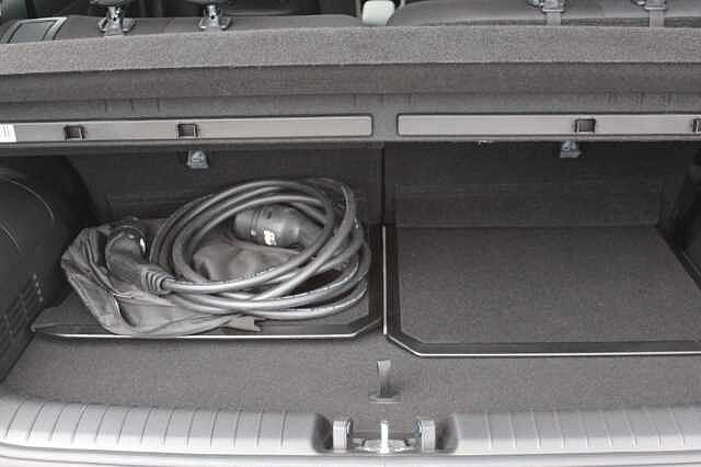 Hyundai INSTER 85kW 02 49kWh 5dr Auto Beige