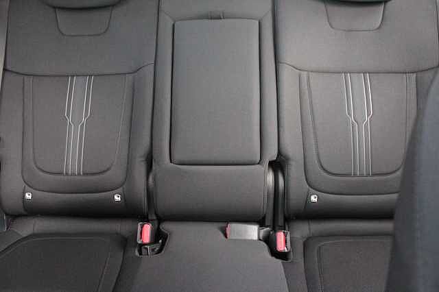 Hyundai TUCSON 1.6 TGDi Hybrid 230 SE Connect 5dr 2WD Auto Red