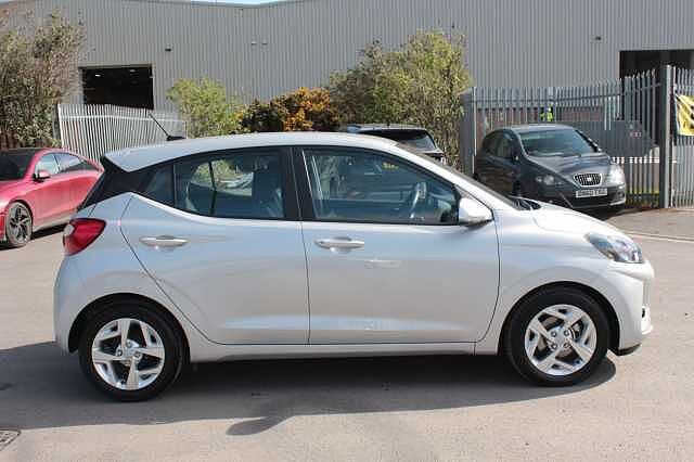 Hyundai i10 1.2 MPi SE Connect 5dr Auto