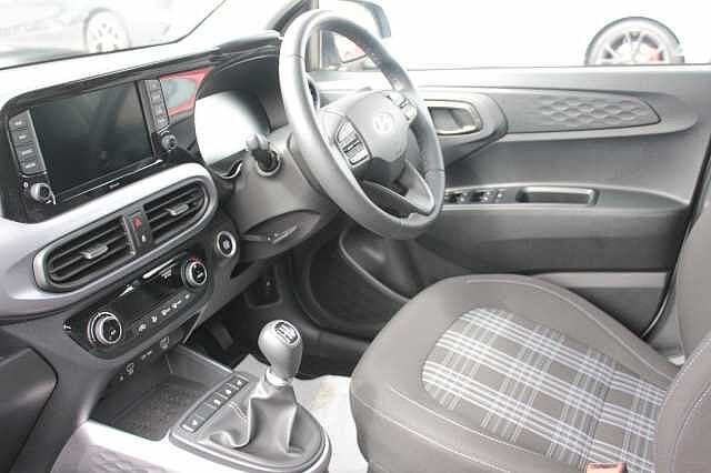 Hyundai i10 1.2 [79] Premium 5dr [Nav]