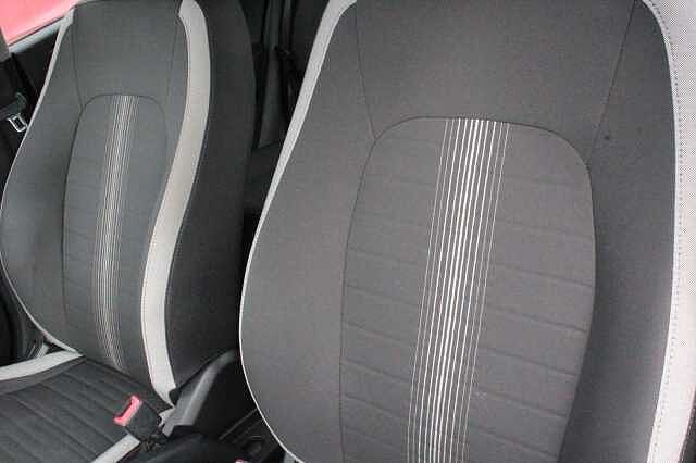 Hyundai i10 1.0 MPi SE Connect 5dr