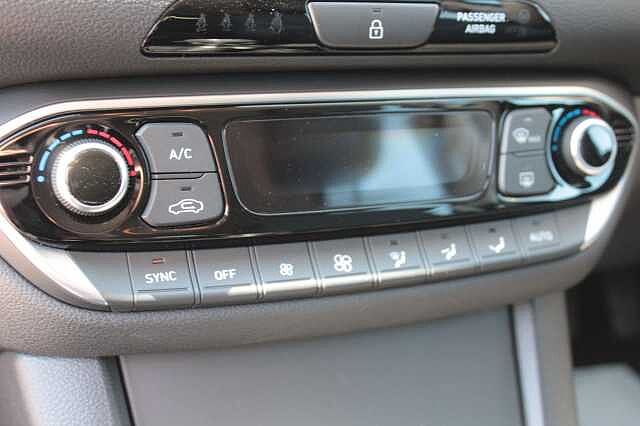 Hyundai i30 1.0T GDi Premium 5dr