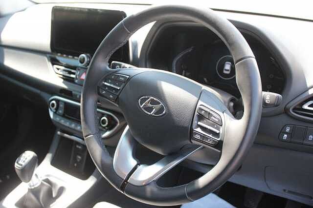 Hyundai i30 1.0T GDi Premium 5dr