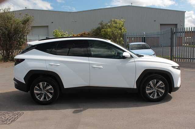 Hyundai TUCSON 1.6 TGDi SE Connect 5dr 2WD White