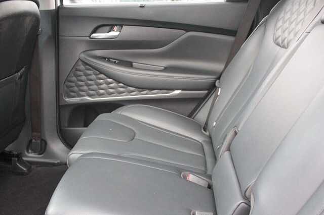 Hyundai SANTA FE 1.6 TGDi Hybrid Ultimate 5dr 4WD Auto