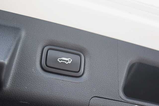 Hyundai SANTA FE 1.6 TGDi Hybrid Ultimate 5dr 4WD Auto