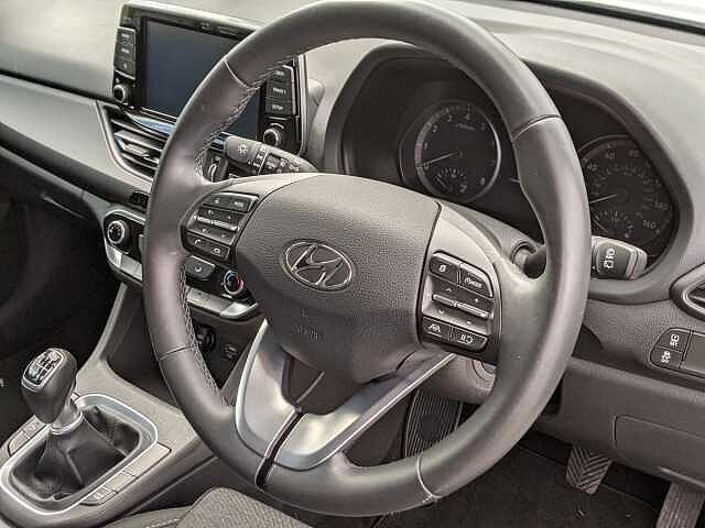 Hyundai I30 1.0T GDi SE Connect 5dr White