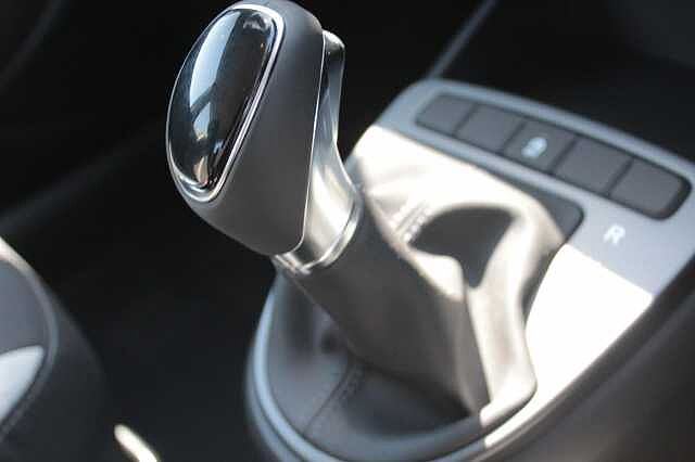 Hyundai i10 1.0 [63] Advance 5dr Auto [Nav]