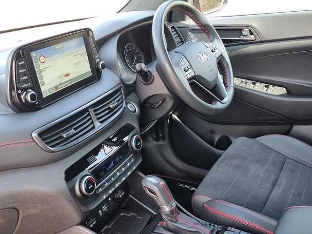 Hyundai TUCSON 1.6 TGDi 177 N Line 5dr 2WD DCT Red
