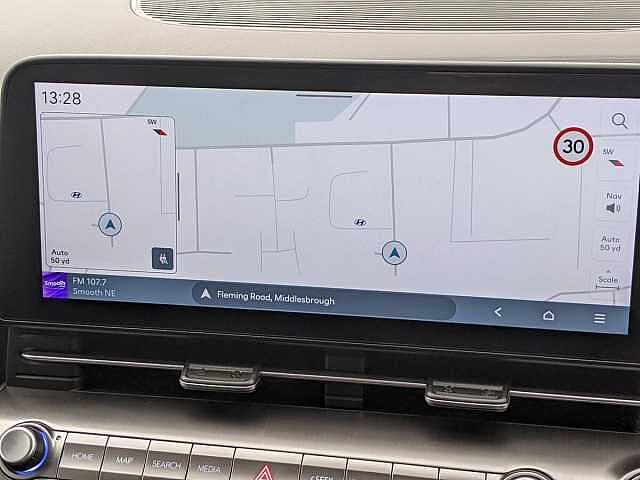 Hyundai KONA 160kW Advance 65kWh 5dr Auto White