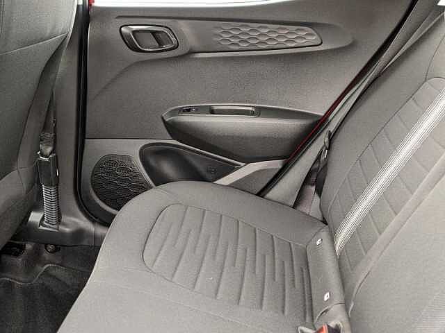 Hyundai i10 1.0 MPi Premium 5dr