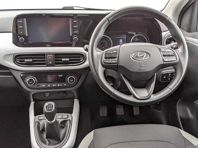 Hyundai i10 1.0 MPi Premium 5dr