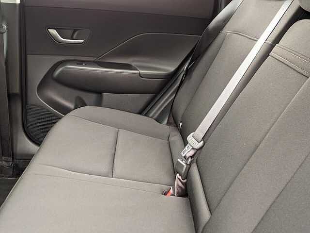 Hyundai KONA 1.0T 100 Advance 5dr