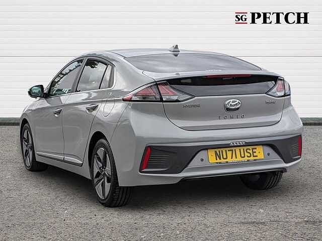 Hyundai IONIQ 1.6 GDi Hybrid Premium SE 5dr DCT