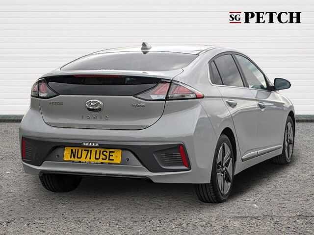 Hyundai IONIQ 1.6 GDi Hybrid Premium SE 5dr DCT