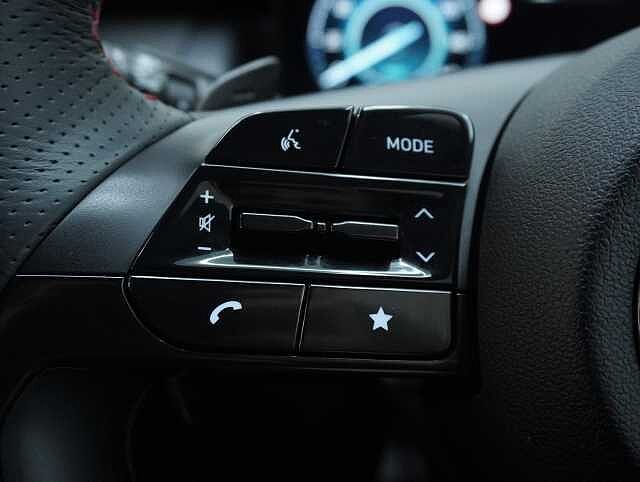 Hyundai TUCSON 1.6 h T-GDi N Line SUV 5dr Petrol Hybrid Auto Euro 6 (s/s) (230 ps) Atlas White