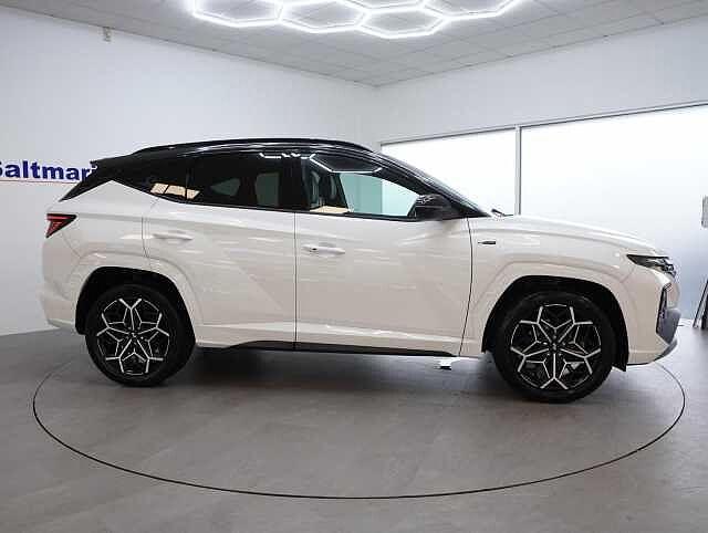 Hyundai TUCSON 1.6 h T-GDi N Line SUV 5dr Petrol Hybrid Auto Euro 6 (s/s) (230 ps) Atlas White