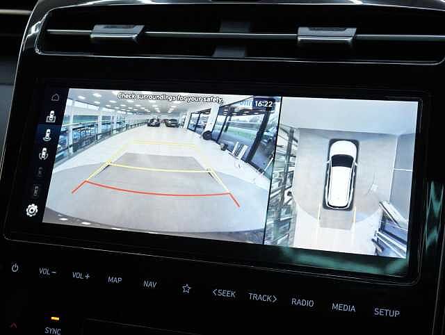 Hyundai TUCSON 1.6 h T-GDi Ultimate SUV 5dr Petrol Hybrid Auto Euro 6 (s/s) (230 ps) withTech P Silky Bronze