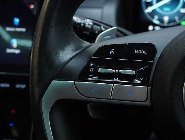 Hyundai TUCSON 1.6 h T-GDi Ultimate SUV 5dr Petrol Hybrid Auto Euro 6 (s/s) (230 ps) withTech P Silky Bronze